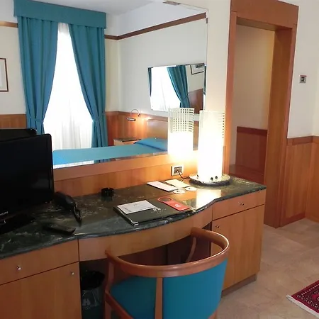 Hotel Vecchio Mulino 4*